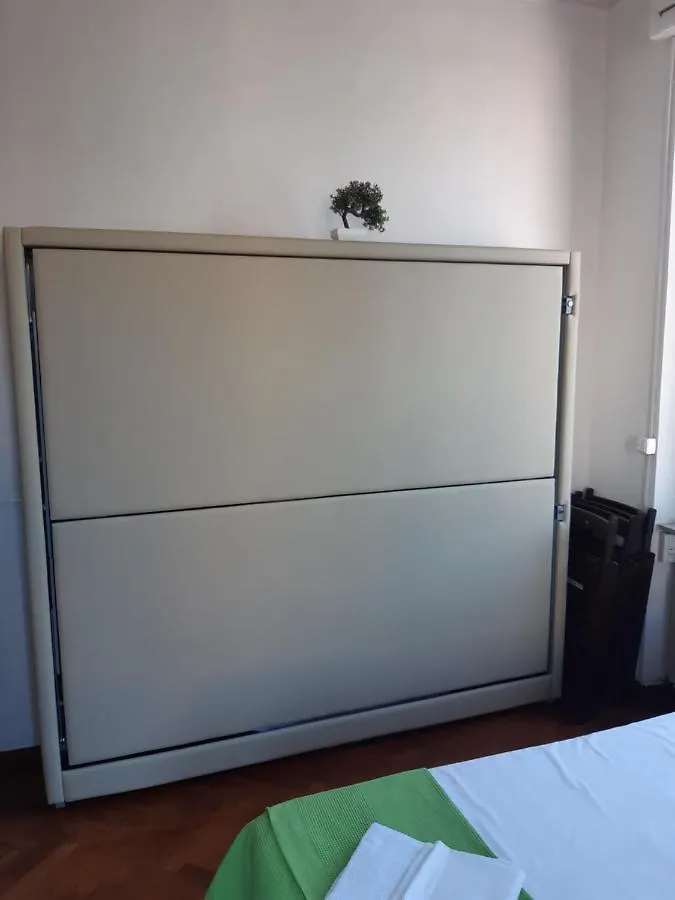 Albergo Massena Genova 0*,